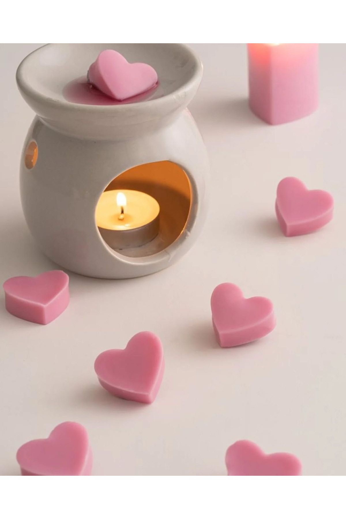 LLAURA CANDLES Kalpli Buhurdanlık mumu beyaz kırmızı ve pembe amber , bebek pudrası , beyaz sabun kokulu 25 adet fotoğrafı 4 (önizleme)