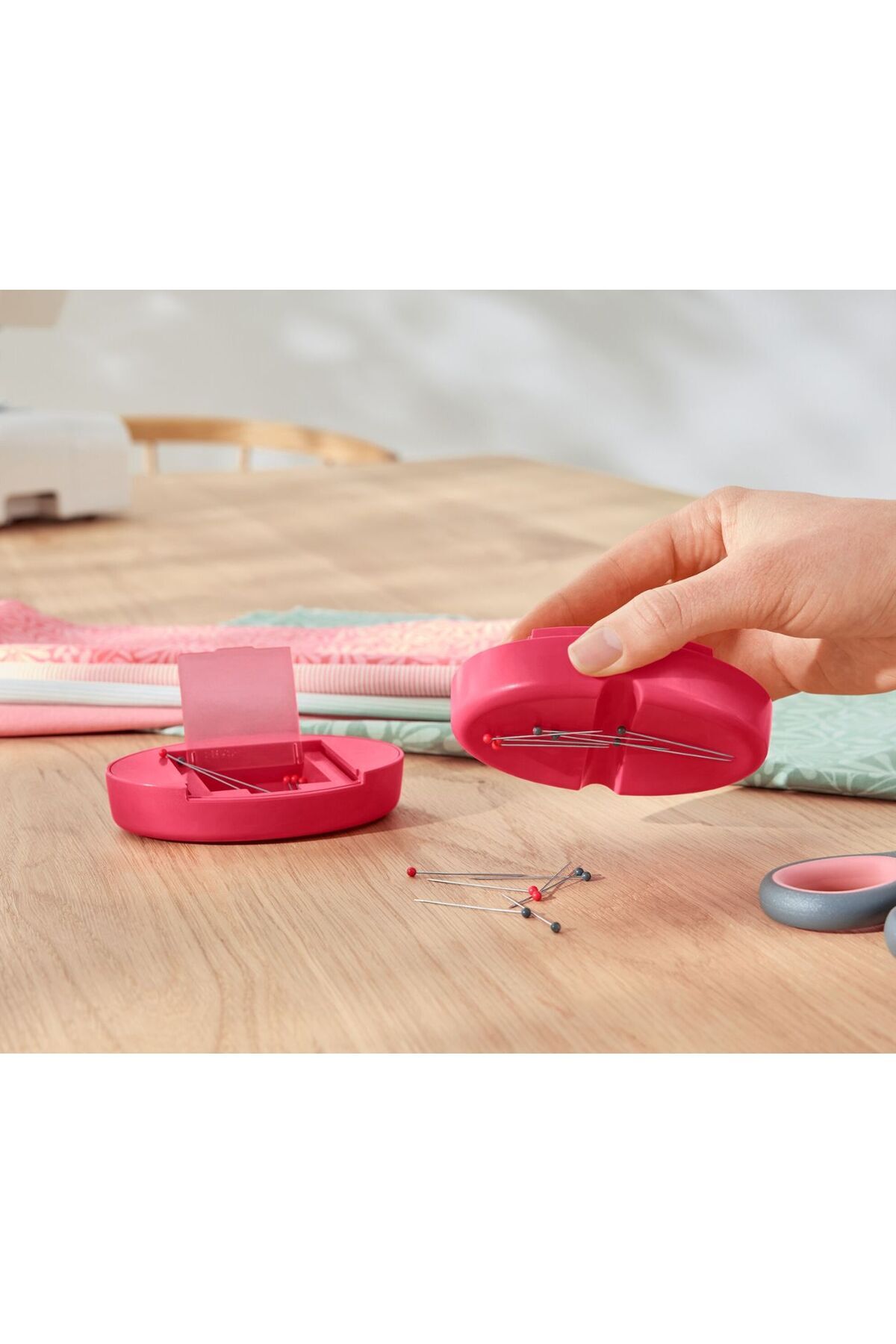 Tchibo Mıknatıslı İğnedenlik