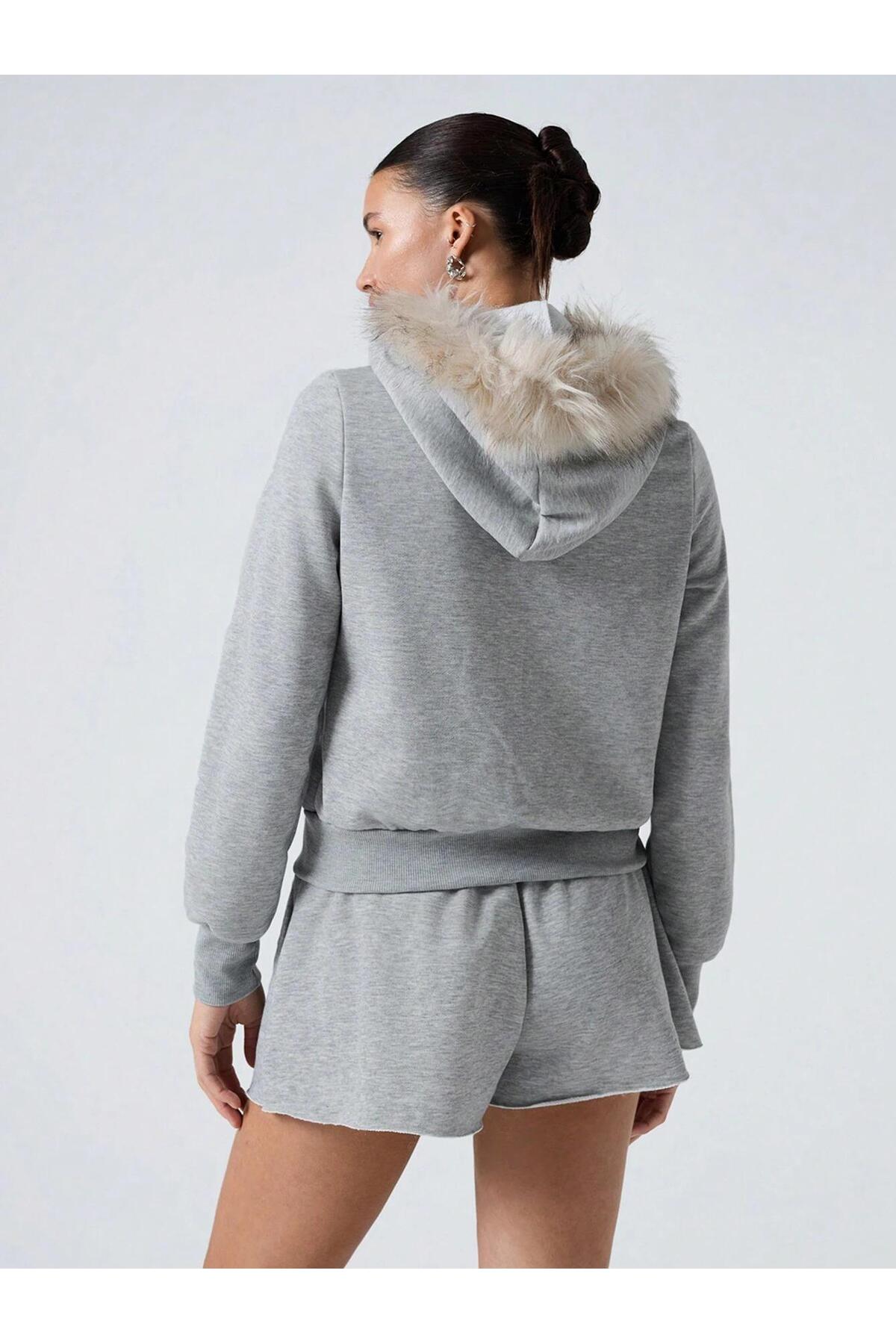 Afri  Kadın Gri Fermuarlı Kapüşonlu Sweatshirt – Kürklü Kapüşon, Cepli, Rahat Kalıp - Görsel 5