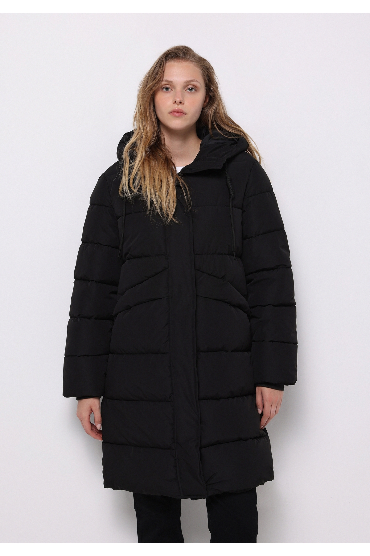 Colin’s  Regular Fit Kapüşonlu Fermuarlı Astarlı Suya Dayanıklı Kadın Siyah Kaban - Görsel 3