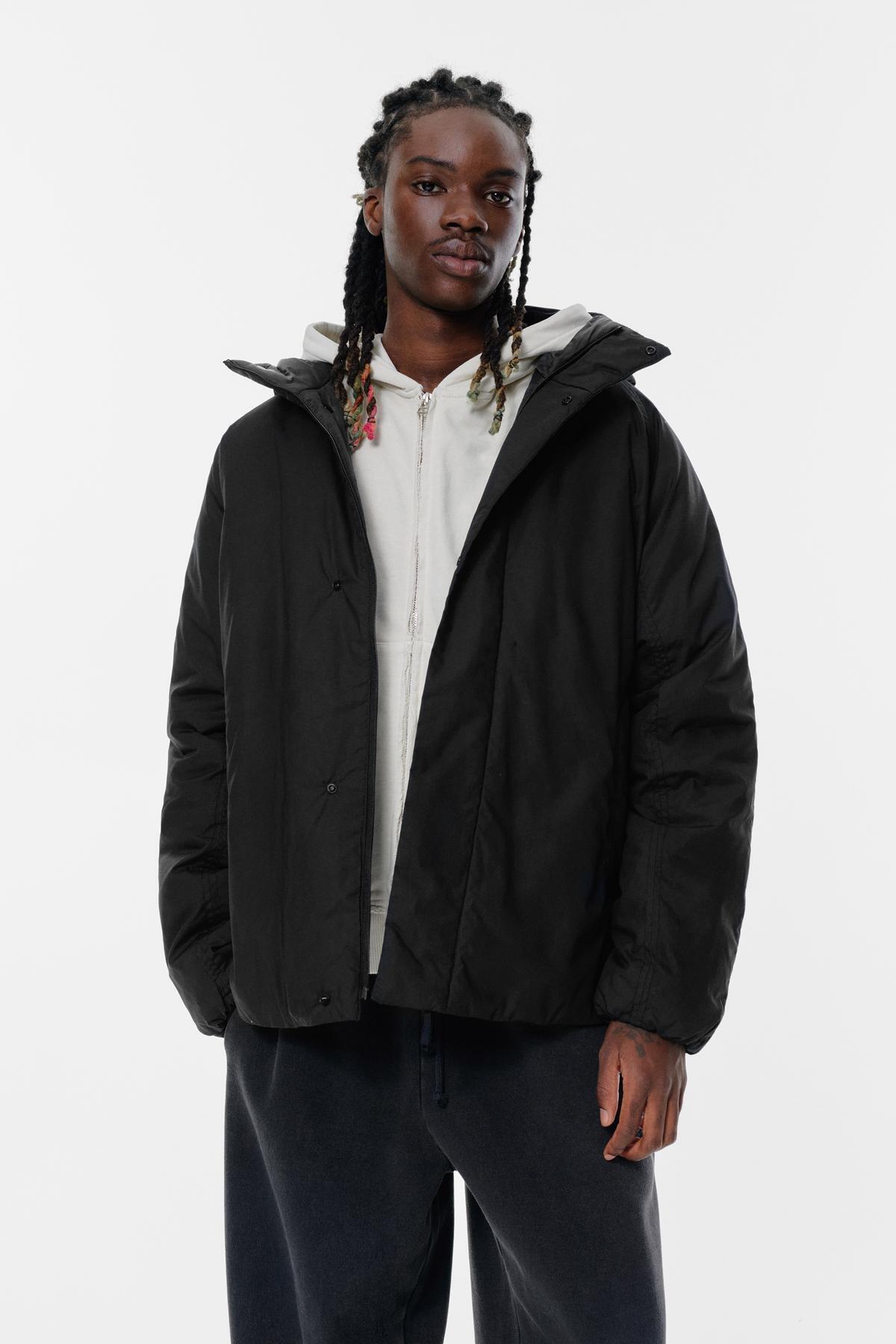 Pull & Bear Kapüşonlu dolgulu yağmurluk