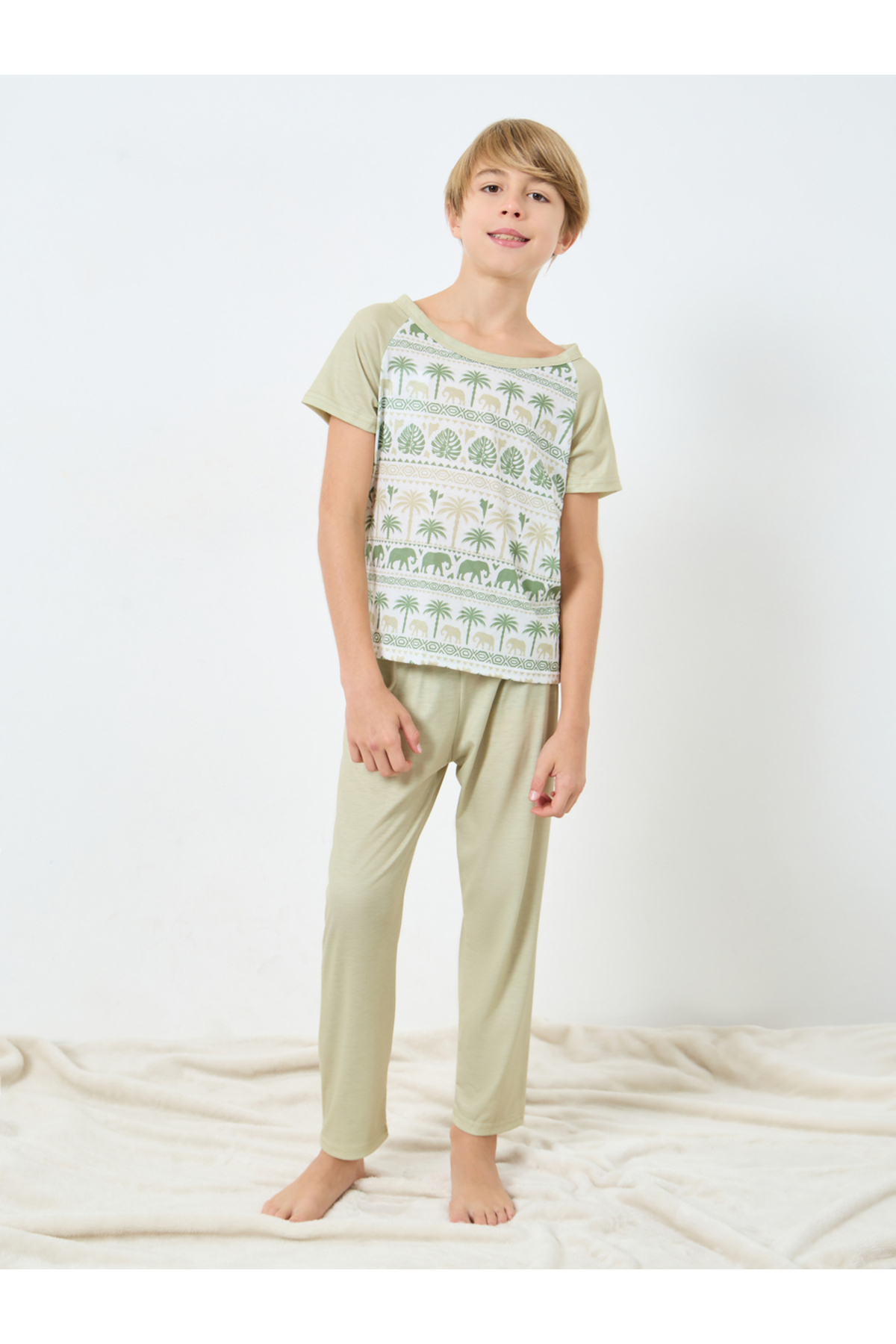 Take Two By Styli Boys Green Elephant Print T-Shirt and Pyjama Set