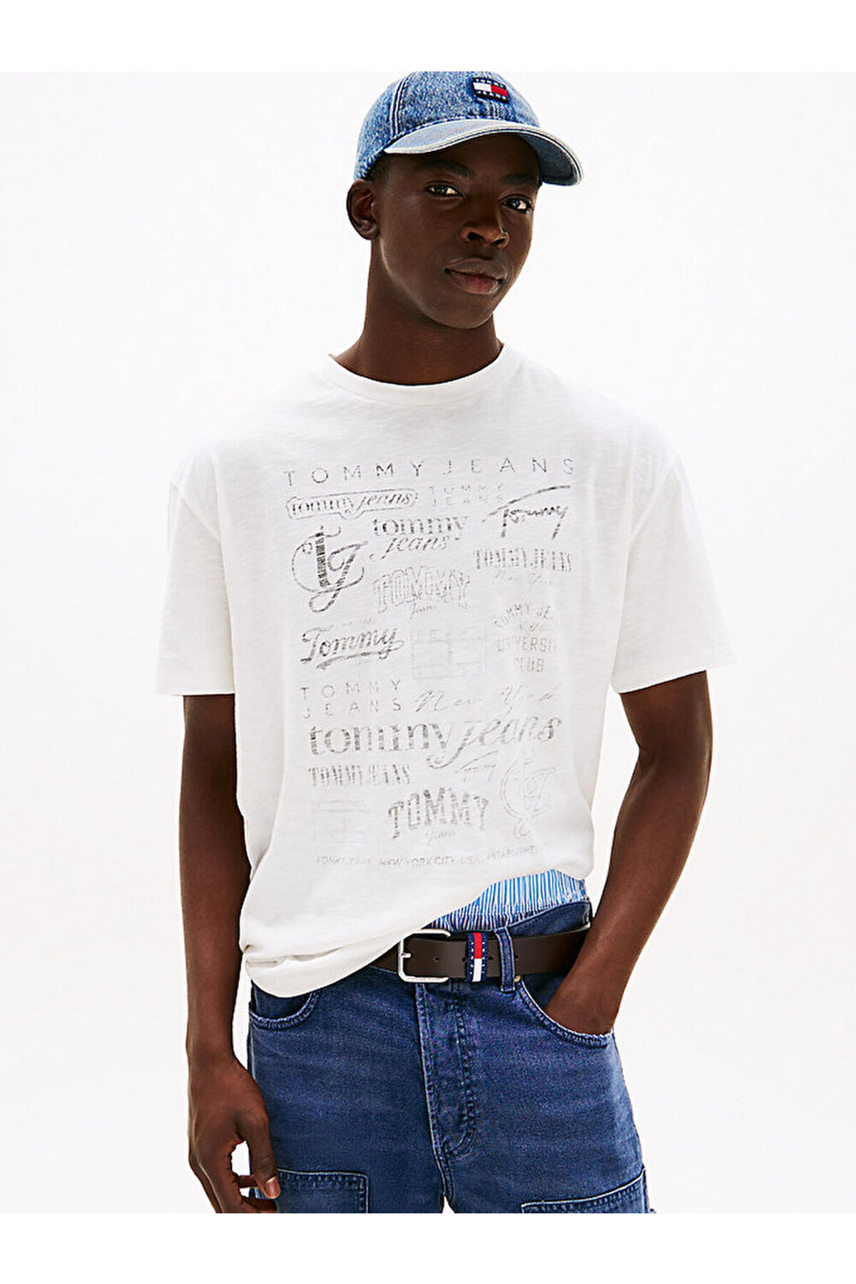 تامی هیلفیگر تی‌شرت مردانه طرح tjm relax با طرح لوگوی آرشیو