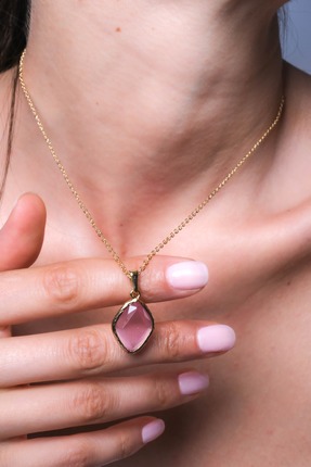JUNIQ EDITION Altın Kaplama Zincir Kolye – Marquise Kesim Pembe Doğal Kedi Gö...