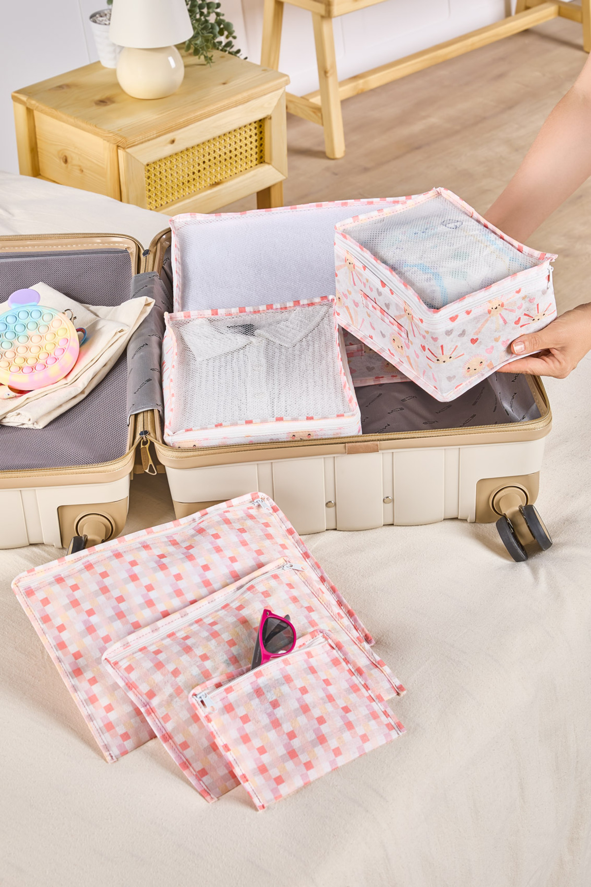 Serstil Little Sun Serisi 6 Parça Bebek Bakım ve Organizer Çanta Seti – Anne Bebek Çantası fotoğrafı 4 (önizleme)