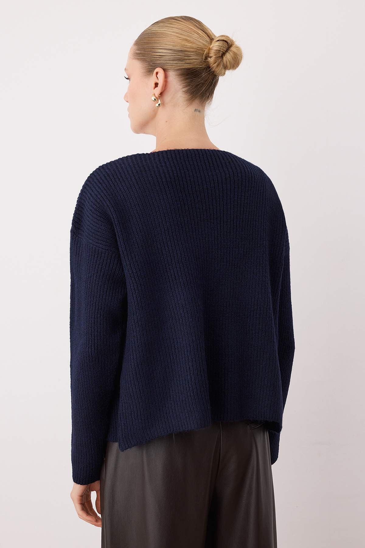 Trendyolmilla  Lacivert Yumuşak Dokulu 2'li Triko Bluz-Hırka Takım TWOAW26HI00220 - Görsel 5