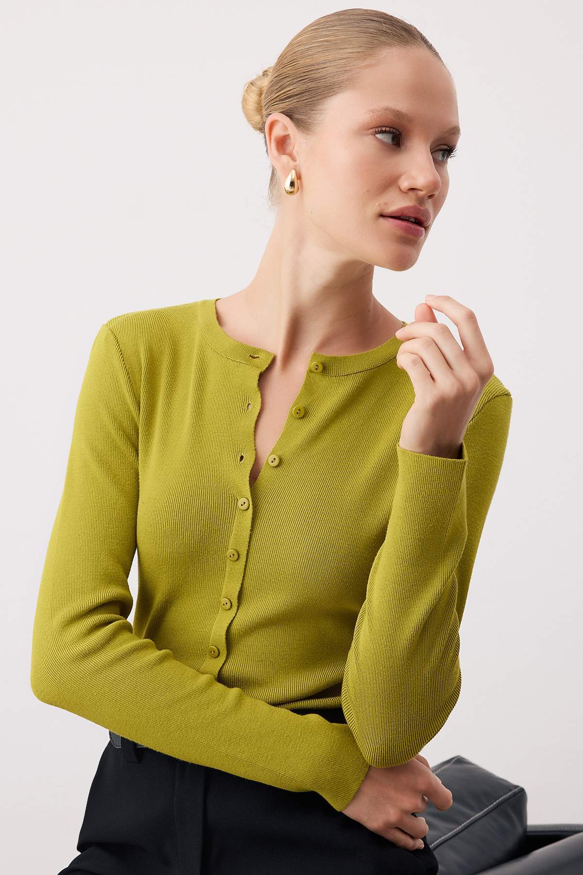 Trendyolmilla  Yağ Yeşil Yumuşak Dokulu Triko Hırka TWOAW26HI00264