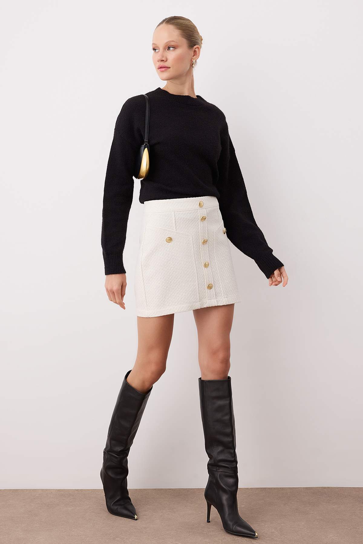 Trendyolmilla  Ekru Düğmeli Tüvit Dokuma Mini Etek TWOAW26ET00098 - Görsel 2