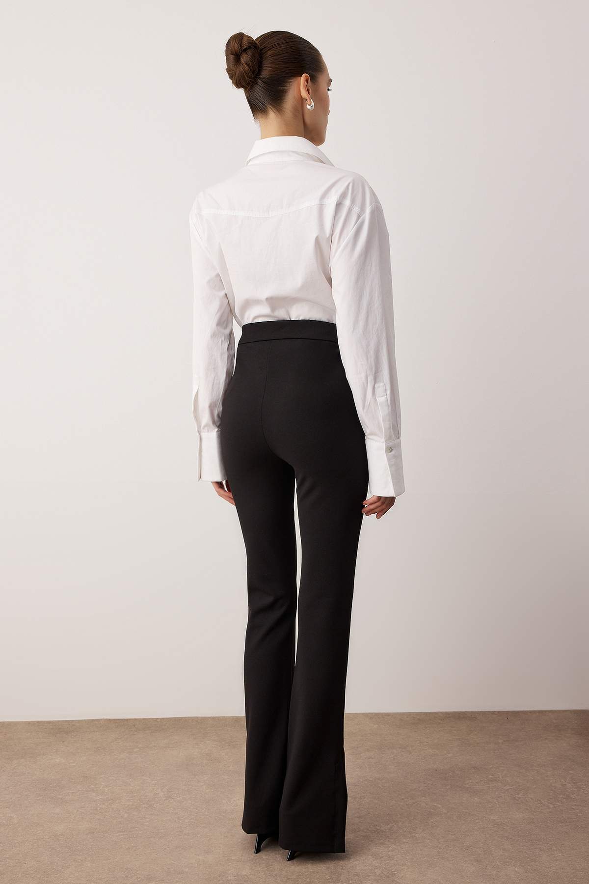 Trendyolmilla  Siyah Wide Leg/Geniş Paça Esnek Kalın Örme Pantolon TWOAW26PL00073 - Görsel 4