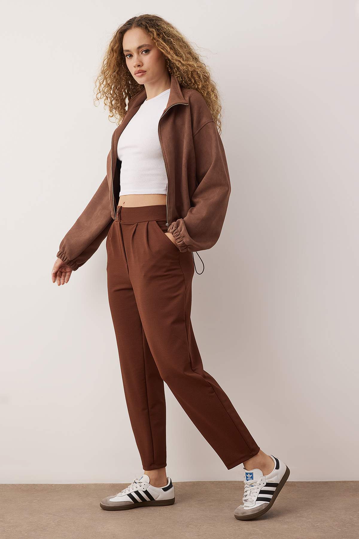 Trendyolmilla  Kahverengi Havuç Kalıp Örme Pantolon TWOAW26PL00017 - Görsel 2