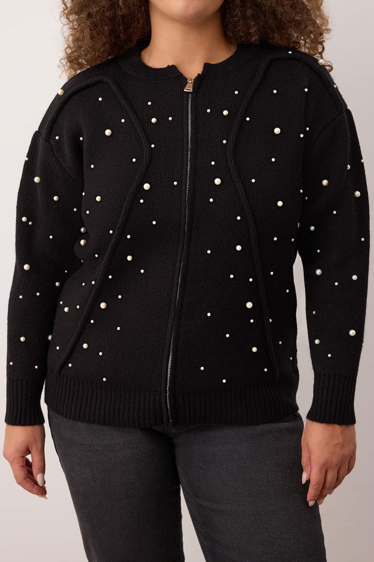 Trendyolmilla  Siyah İncili Ceket Görünümlü Triko Hırka TBBAW26AV00026 - Görsel 3