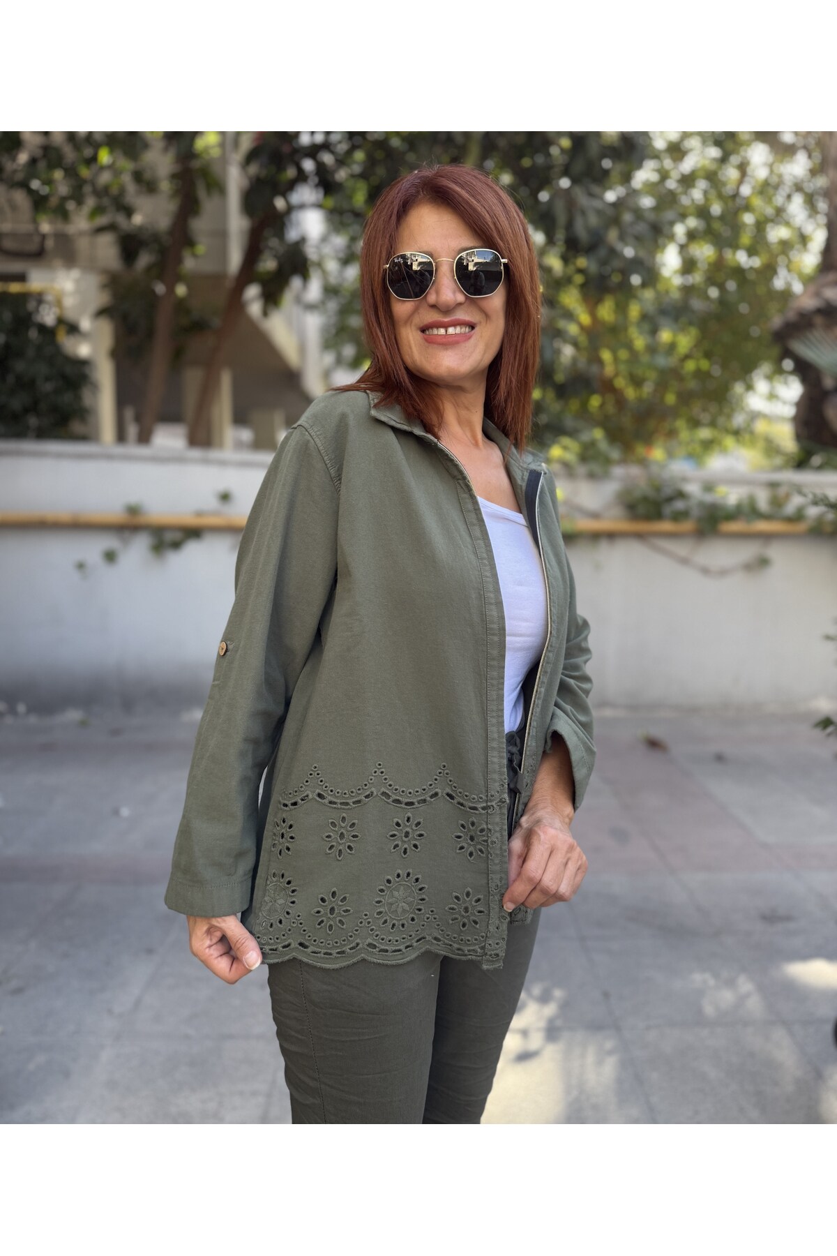 DenizEge  Eteği Güpür Fermuarlı Ceket Haki - Görsel 2