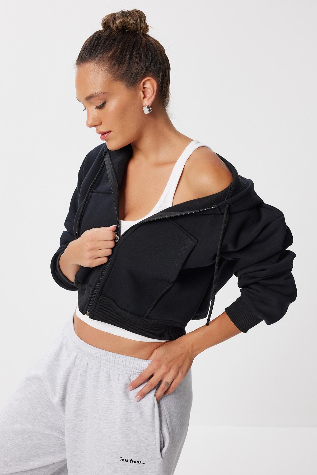 Lovelyİstanbul  Fermuarlı Kapüşonlu Şardonlu Örme Crop Sweatshirt LEN0036 SİYAH - Görsel 2