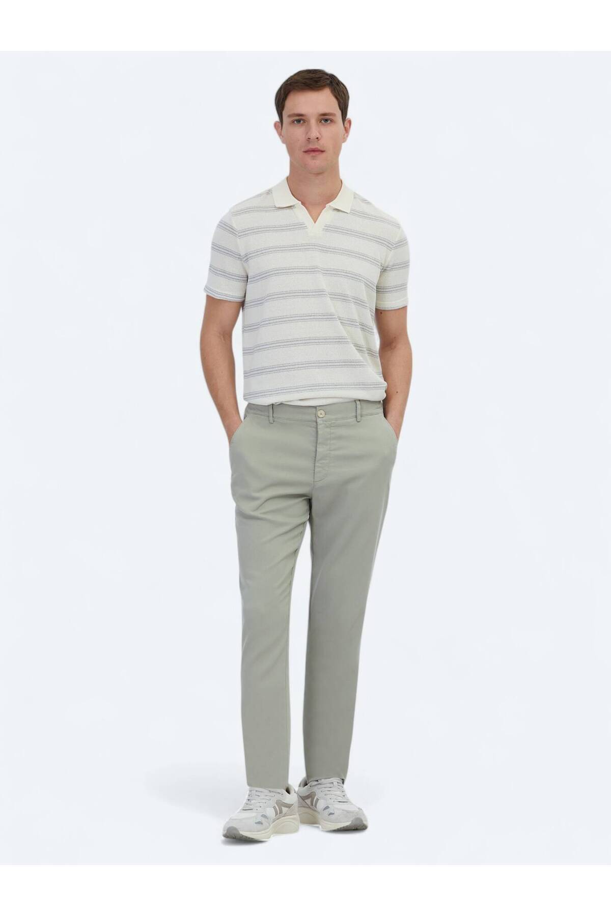 شلوار کتان نخی طرح خاکی روشن مناسب برای دویدن Kip