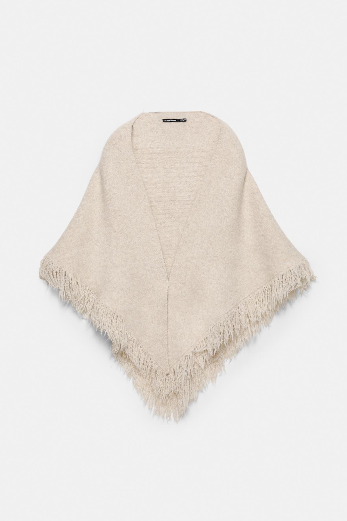 Pull & Bear Püsküllü üçgen fular