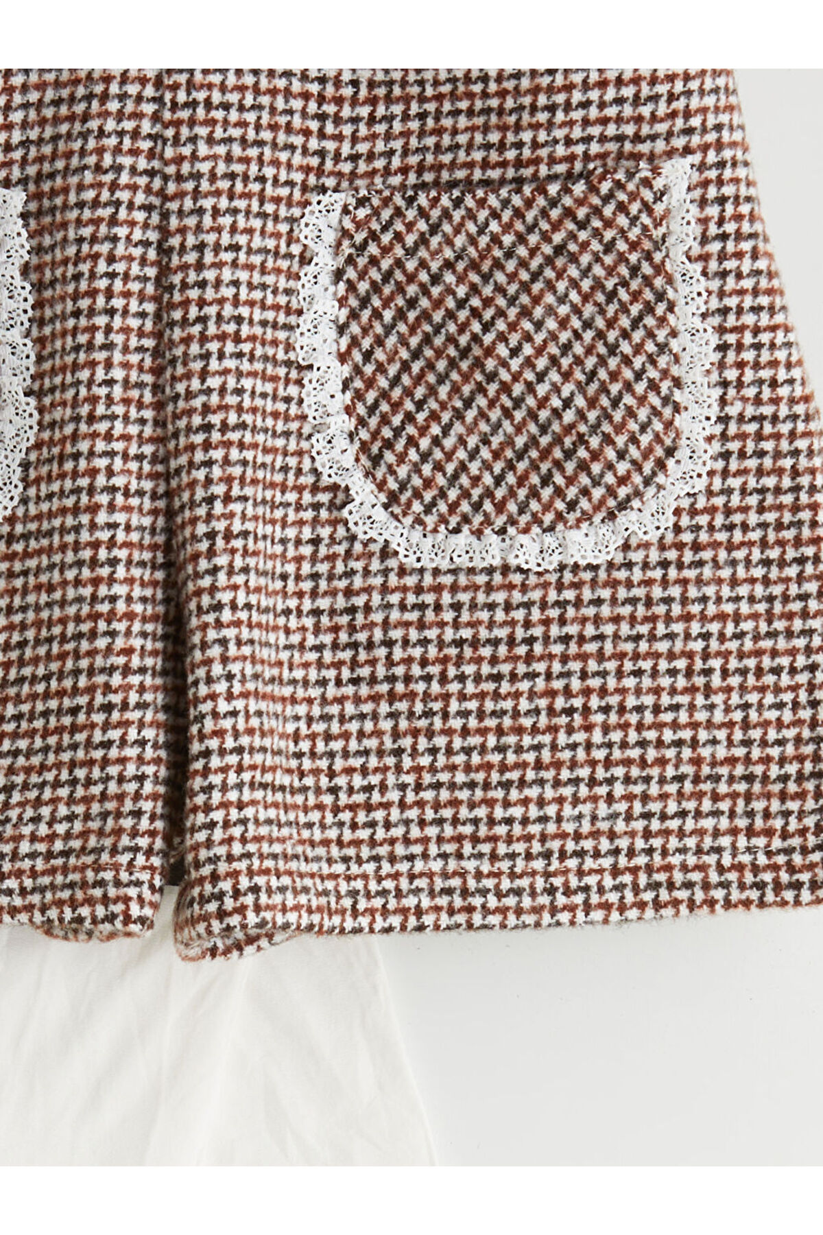 LC Waikiki Kız Bebek Gömlek Etek ve Külotlu Çorap fotoğrafı 7 (önizleme)