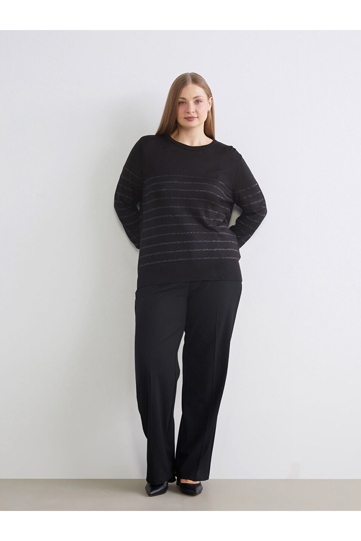 LC Waikiki Siyah Büyük Beden Standart Fit Kadın Pantolon