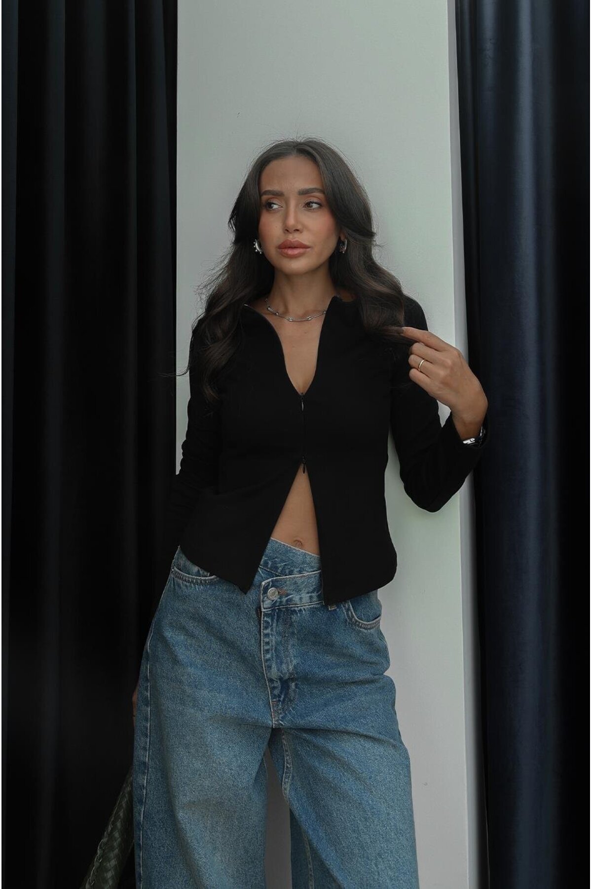 Havoş Fekete dupla cipzáras hosszú ujjú blúz