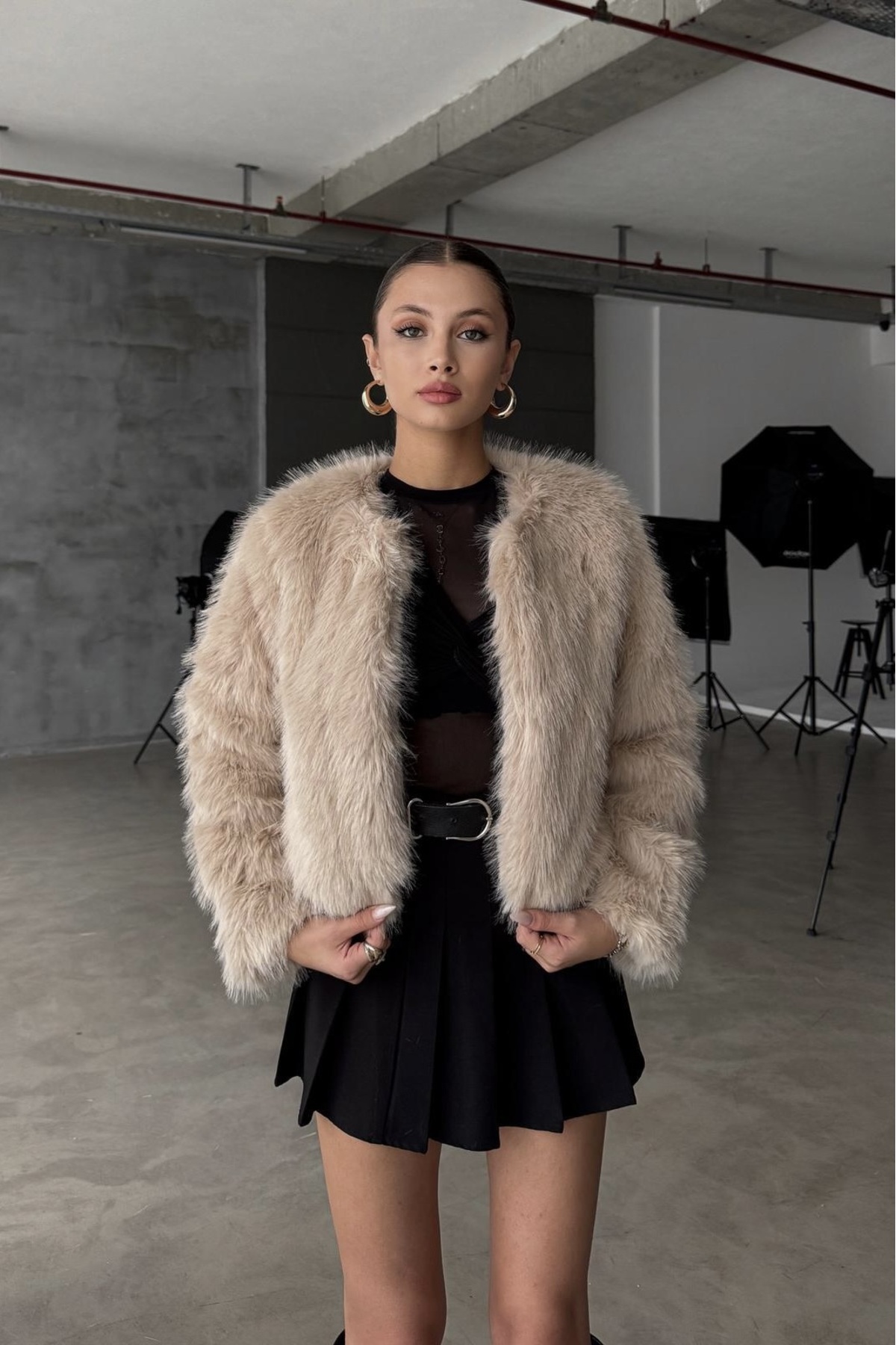 Moderk  ZR İthal Premium Kalite Ekru Yakasız Kürk Kadın Mont Ceket Kaban - Görsel 5