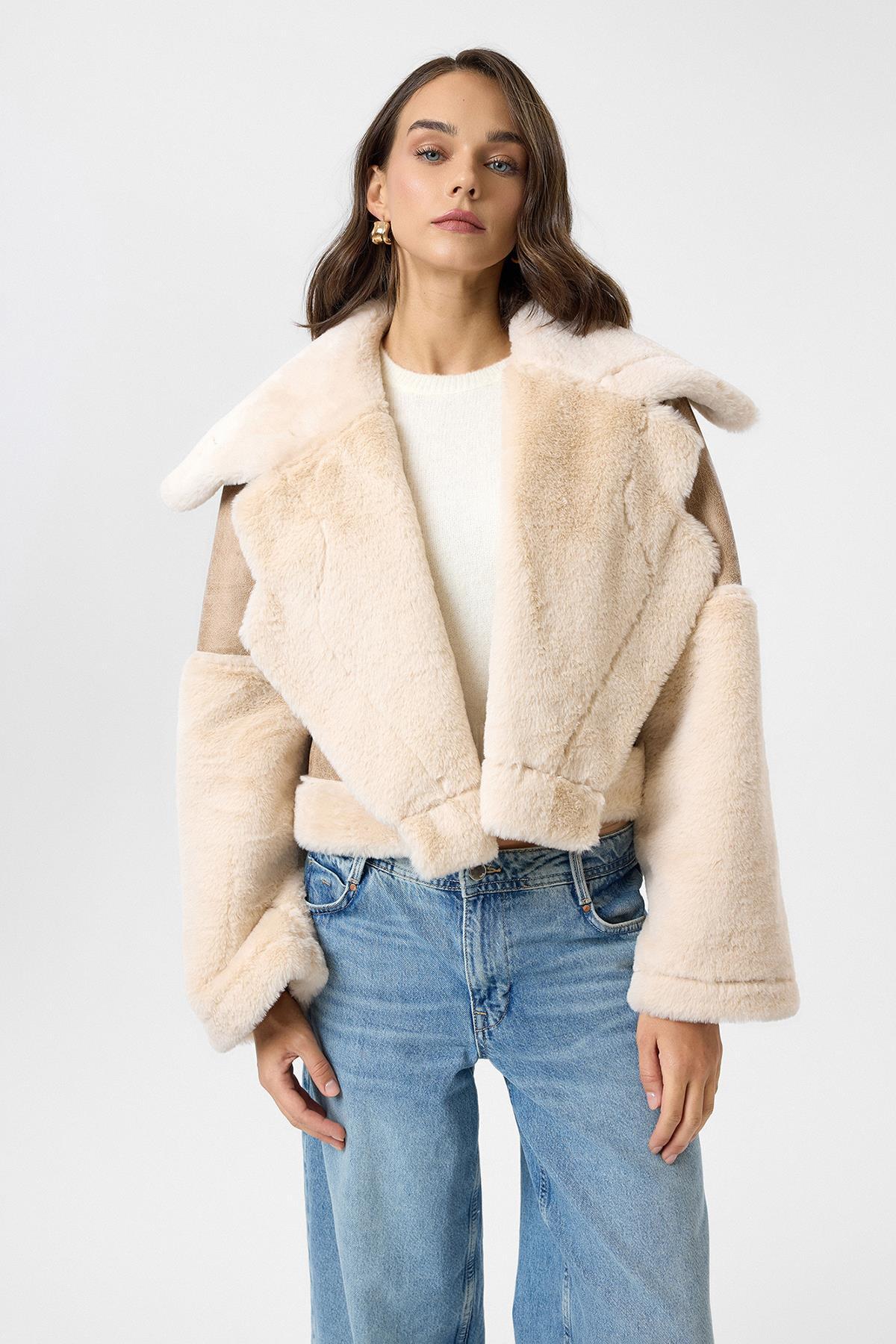 Tiffany Tomato  Geniş Yakalı Kolu Peluş Mont - Görsel 2