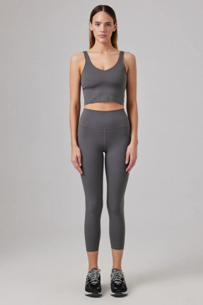 Glo Studio Narin Glossy Tayt