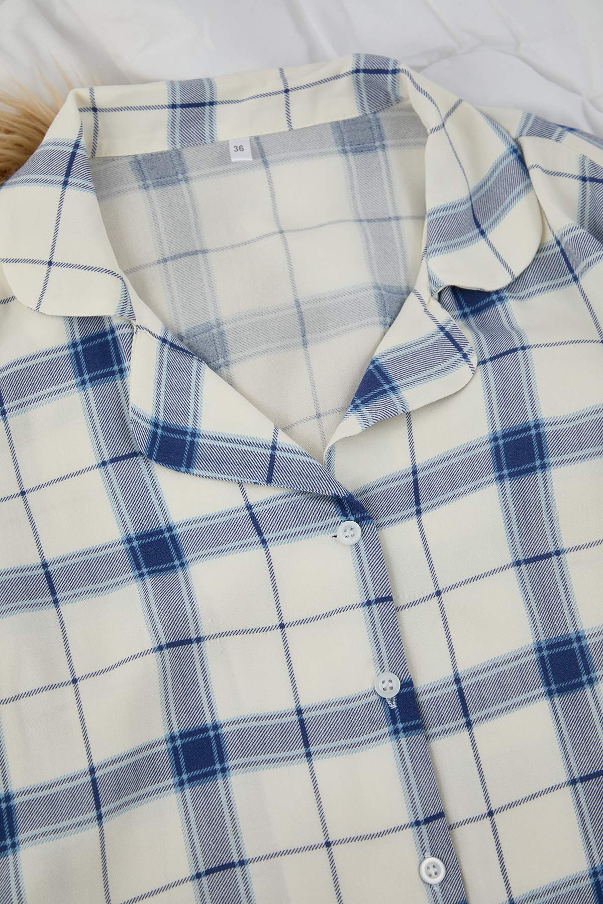 Trendyolmilla  Mavi Ekoseli Viskon Dokuma Pijama Takımı THMAW26PT00066 - Görsel 7