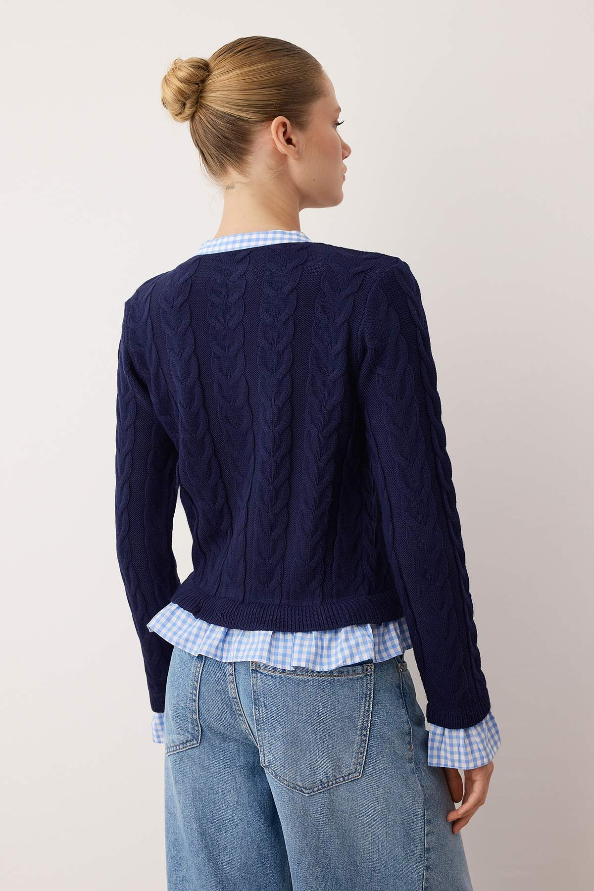 Trendyolmilla  Lacivert Ekose Garni Yaka Detaylı Triko Hırka TWOAW26HI00259 - Görsel 4