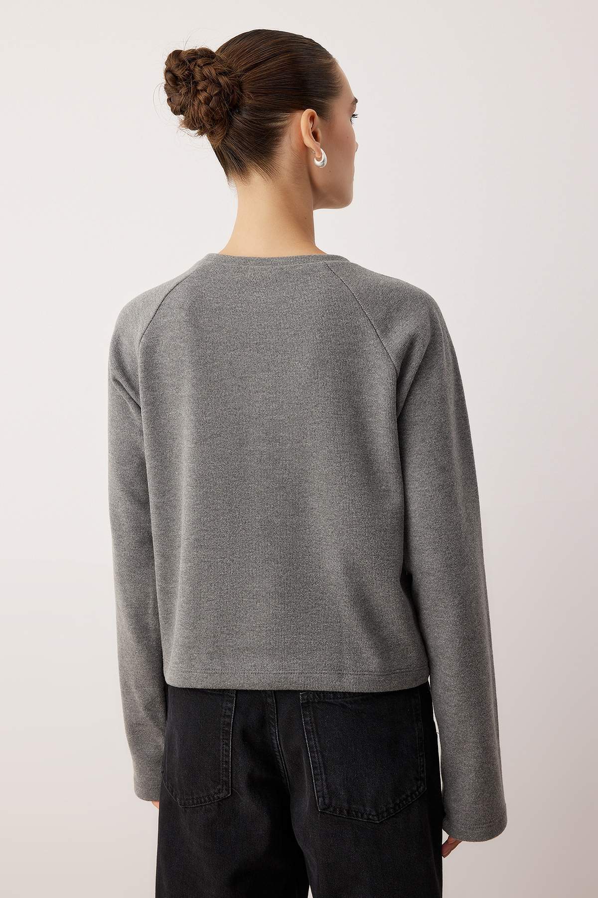 Trendyolmilla  Antrasit Regular/Normal Kalıp Yarım Patlı Selanik Kalın Örme Bluz TWOAW26BZ00252 - Görsel 4