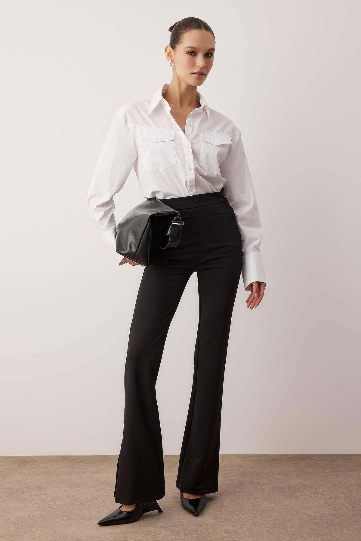 Trendyolmilla  Siyah Wide Leg/Geniş Paça Esnek Kalın Örme Pantolon TWOAW26PL00073