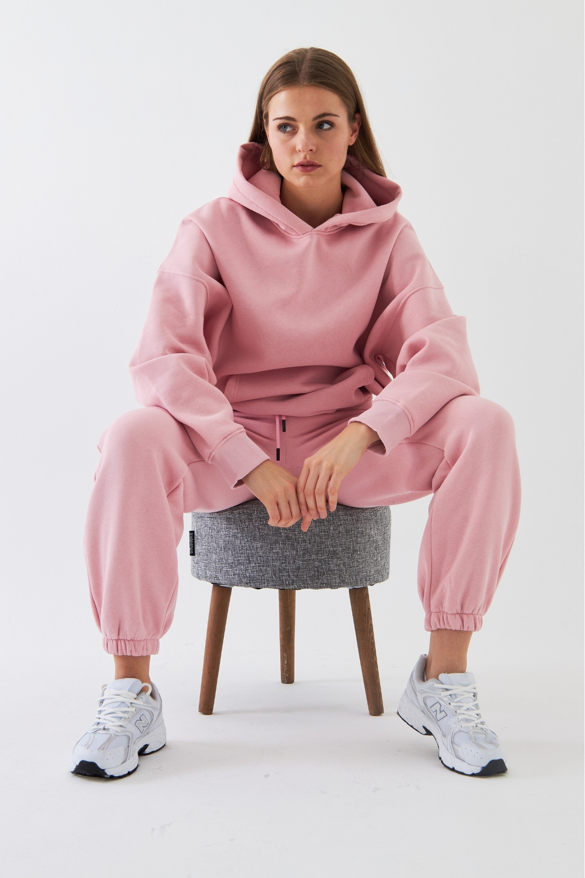 Oversize Unisex Eşofman Takımı Pembe – Basic, 3 İplik Şardonlu Polar; Kapüşonlu Üst, Lastikli Alt — صورتی PRA-13092179-844078 — تصویر 4 از 9
