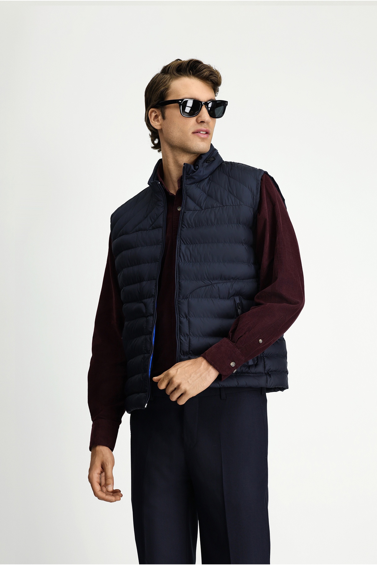 Kiğılı  Dik Yaka Fermuarlı Kapitone Spor Yelek - Görsel 3