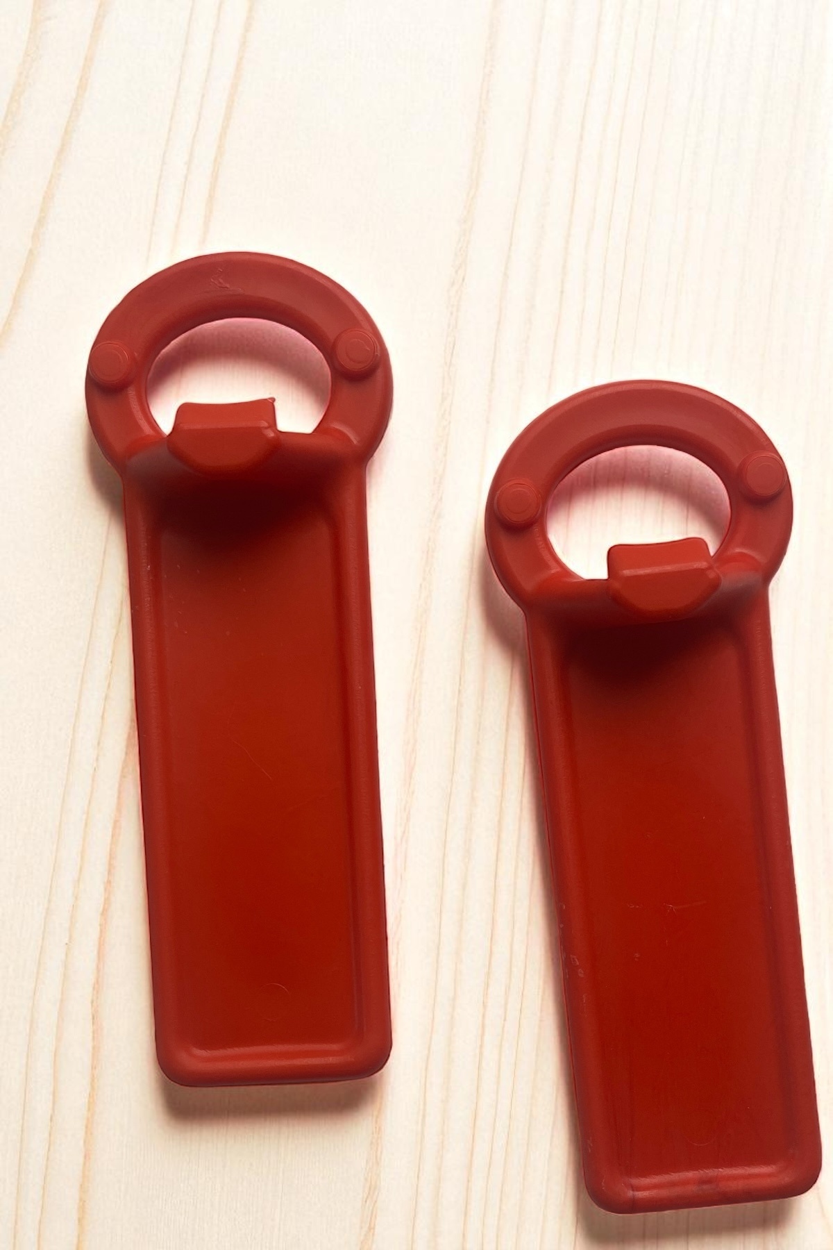 Dore Voir 2 Adet Sert Plastik Konserve/ Kavanoz Açacağı-Kırmızı