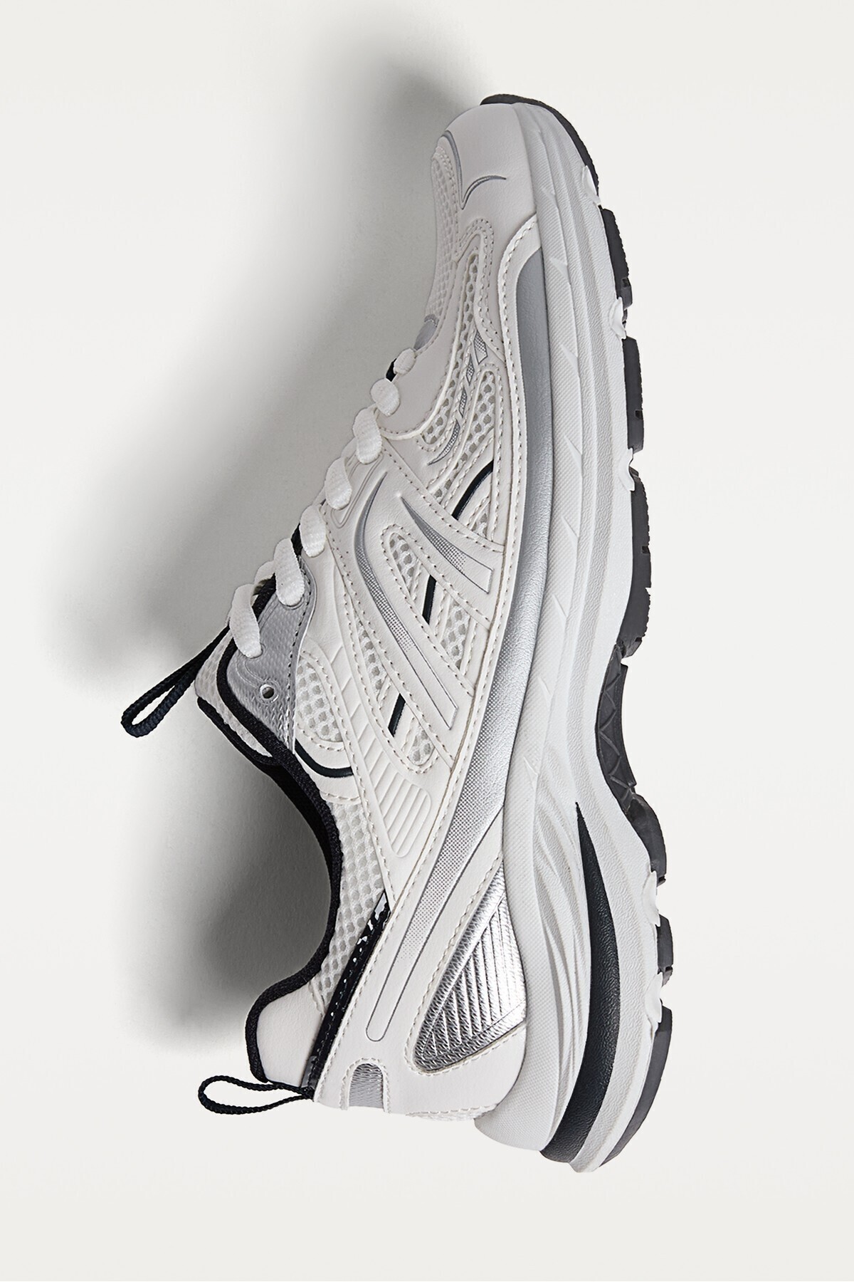 Stradivarius  Detaylı spor ayakkabı - Görsel 6