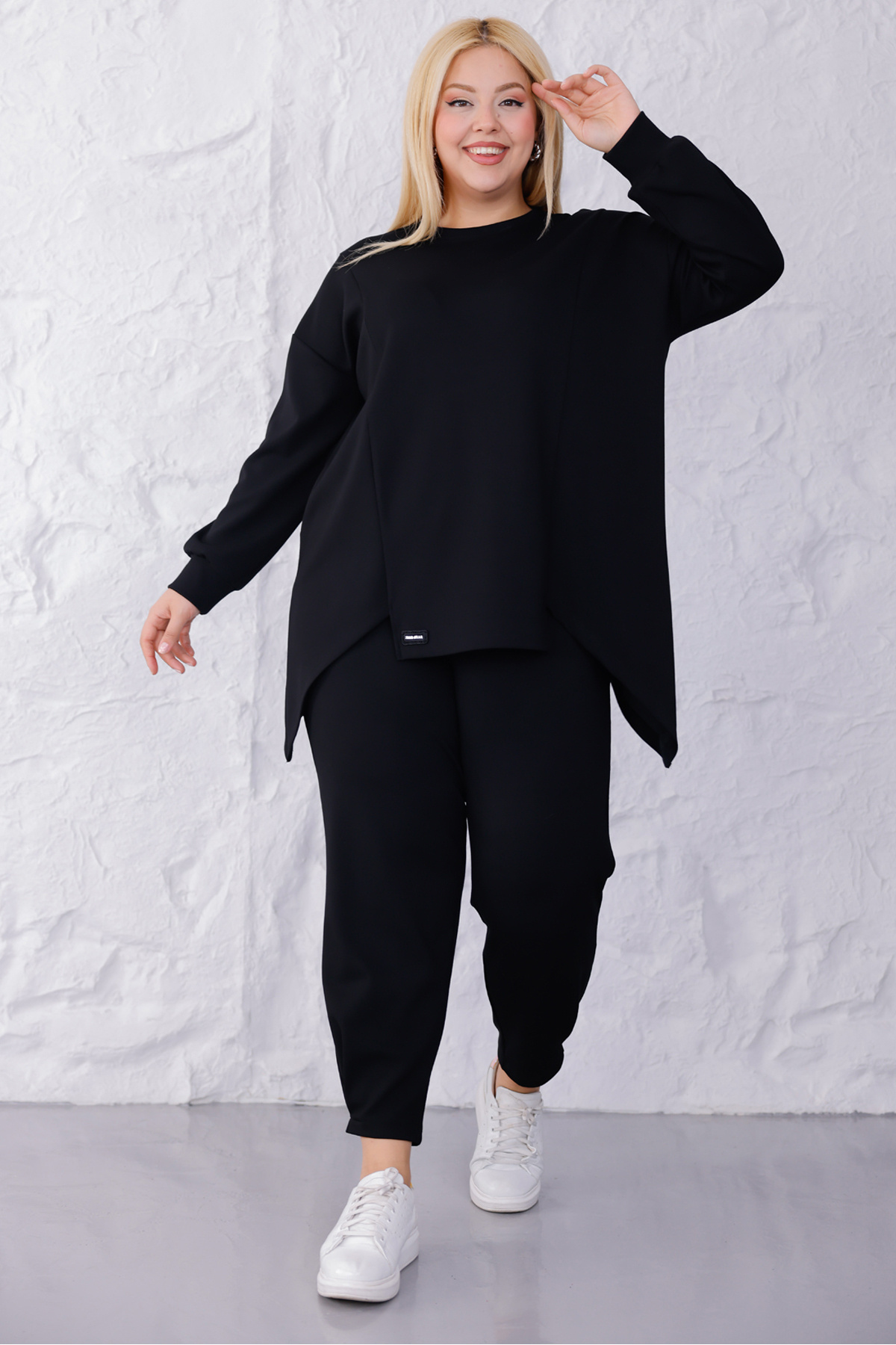 MAG FASHİON Büyük Beden Alt Üst Takım Siyah Asimetrik Duruş Pantolon Paçası Pile Detaylı Oşho Kumaş
