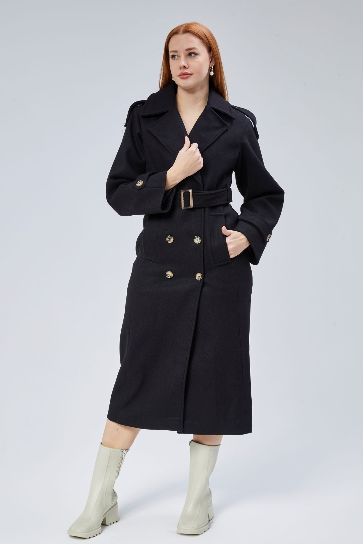 Bolivente  Siyah Regular Apolet Detaylı Kruvaze Kaşe Kaban