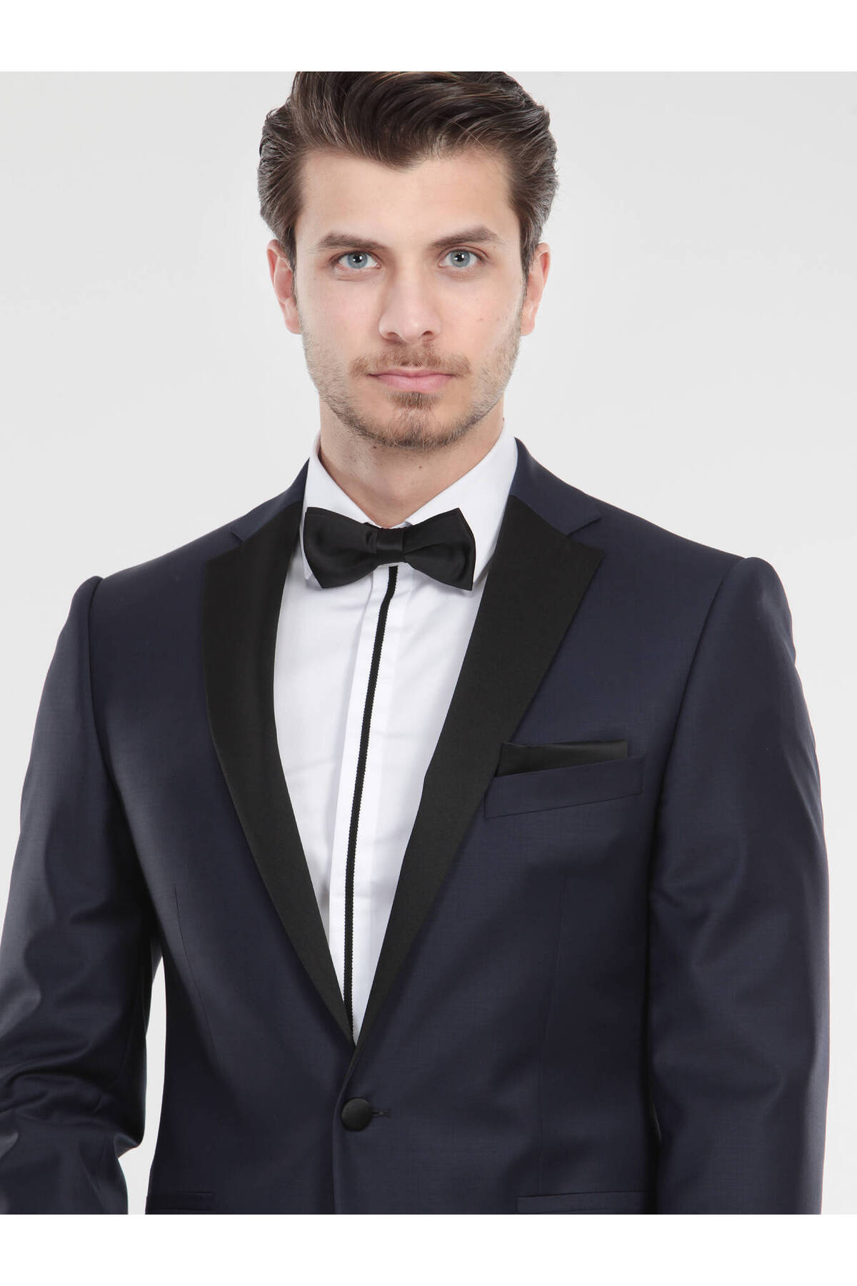 کت و شلوار تاکسیدو بافته شده یقه پروانه ای ساده و اسلیم فیت ساکس Kip