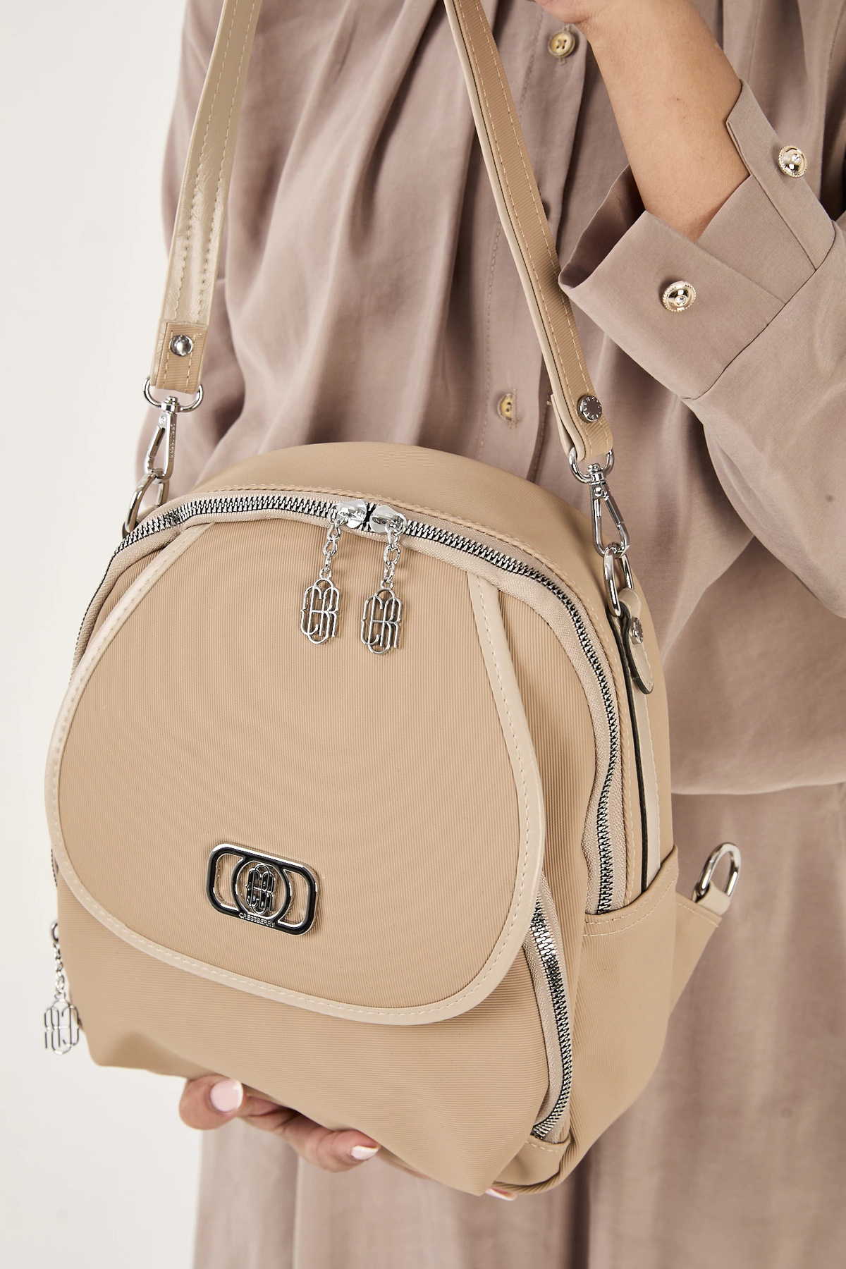 CRESSBERRY SIRT ÇANTASI fotoğrafı 4 (önizleme)