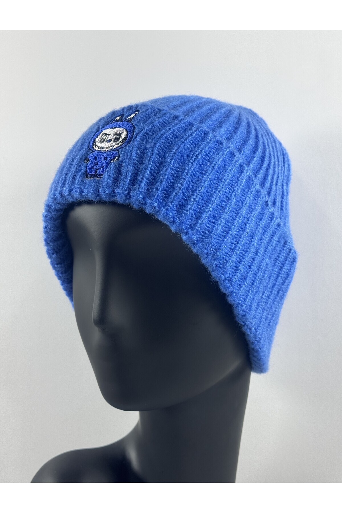 Beanie Lab with 15 color varieties with coat of arms