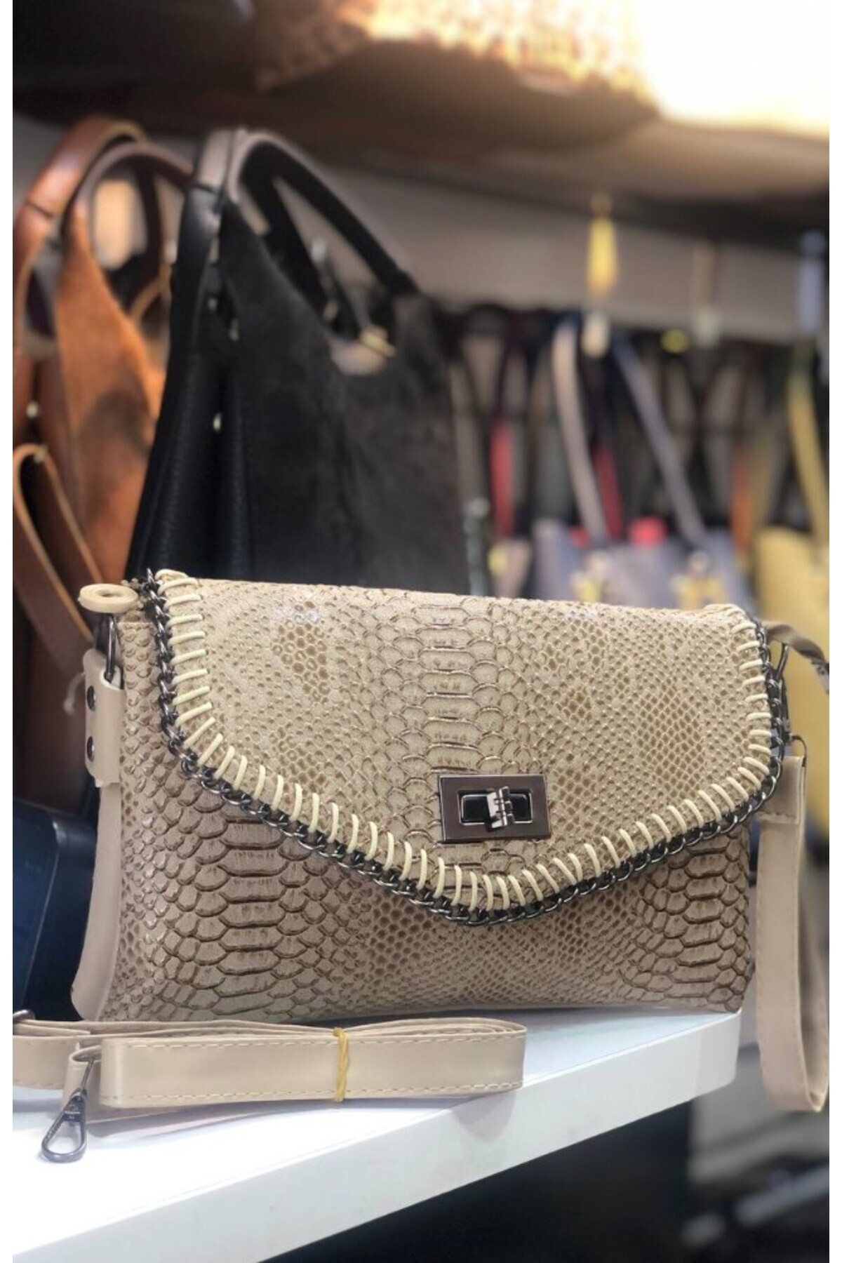 eflanmoda Kroko Desen Kadın Portföy ve Uzun Askılı Omuz Çantası