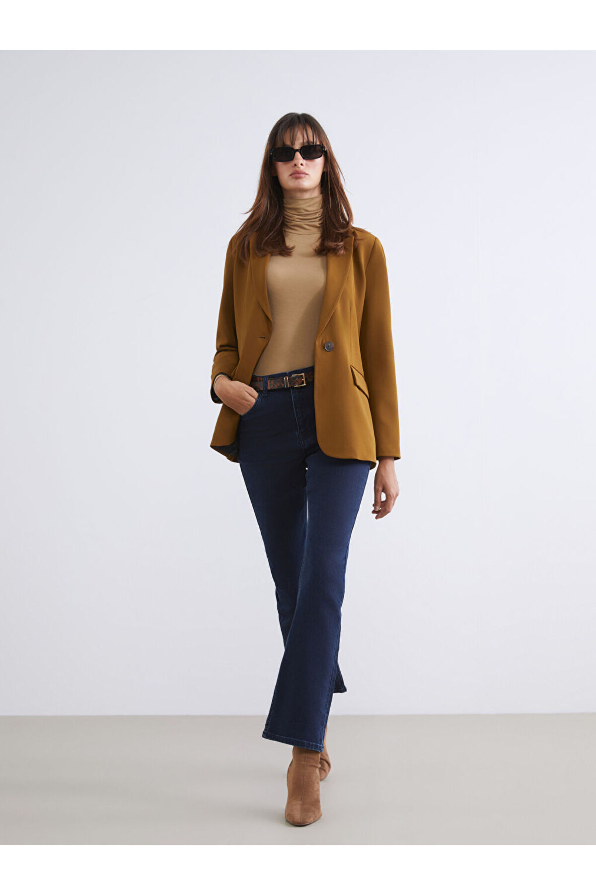 ال سی وایکیکی سبک خود را از فروشگاه UZG خلق کنید