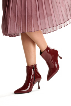 PİMORA Bot Sivri Burunlu 9 cm İnce Ökçeli Fermuarlı Klasik Kadın Botu Yeni Sezon