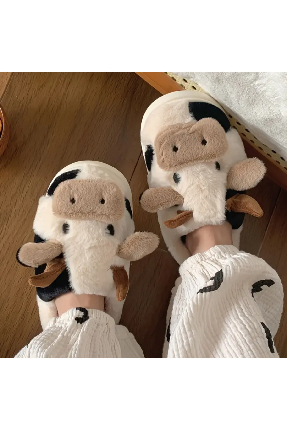 Gofeel Harajuku Tatlı İnek Yumuşak Tüylü Pofuduk Peluş Panduf Terlik görsel 4
