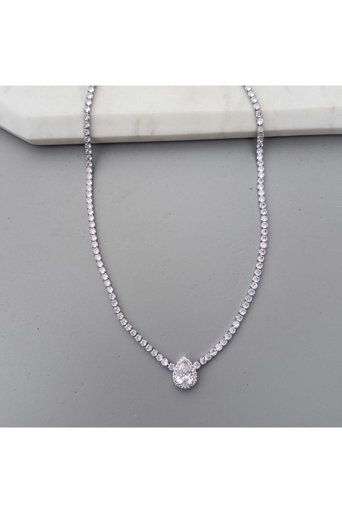 Cumpără online Coliere pe Argintiu pentru Femei Trendyol