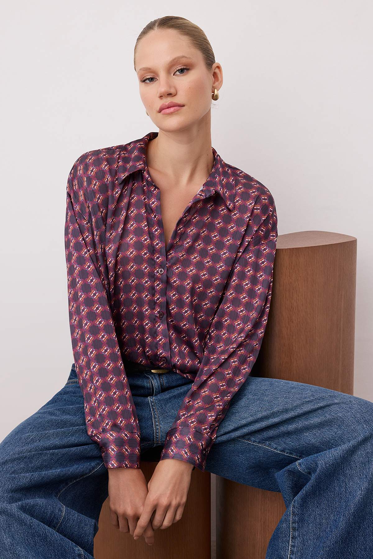 Trendyolmilla  Mor/Çok Renkli Düğüm Detaylı Transparan Dökümlü Gömlek TWOAW26GO00042