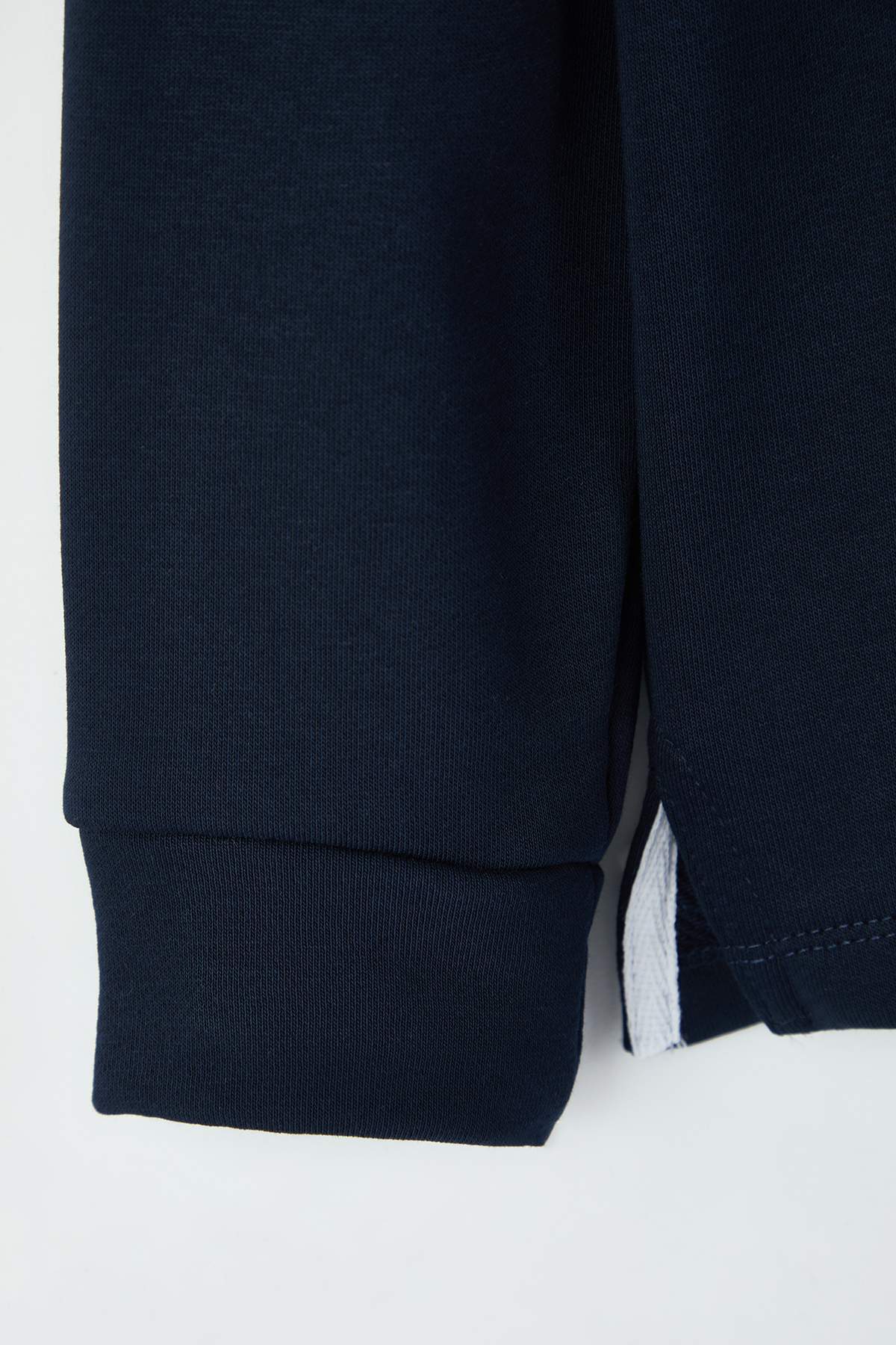 Trendyolmilla  Lacivert Yeni Oversize/Geniş Kesim Yakası Dokuma Polo Yaka Sweatshirt TMNAW26SW00012 - Görsel 6