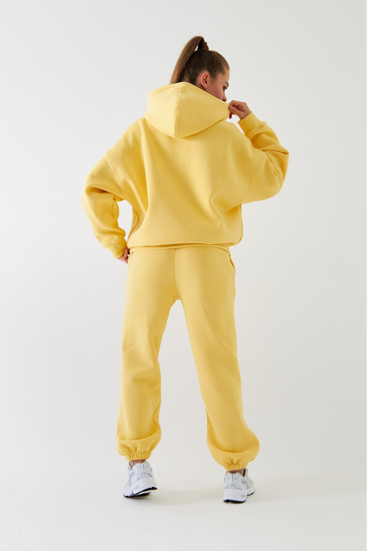 Oversize Unisex Eşofman Takımı Sarı – Basic, 3 İplik Şardonlu Polar; Kapüşonlu Üst, Lastikli Alt — زرد PRA-13092179-844078 — تصویر 8 از 9