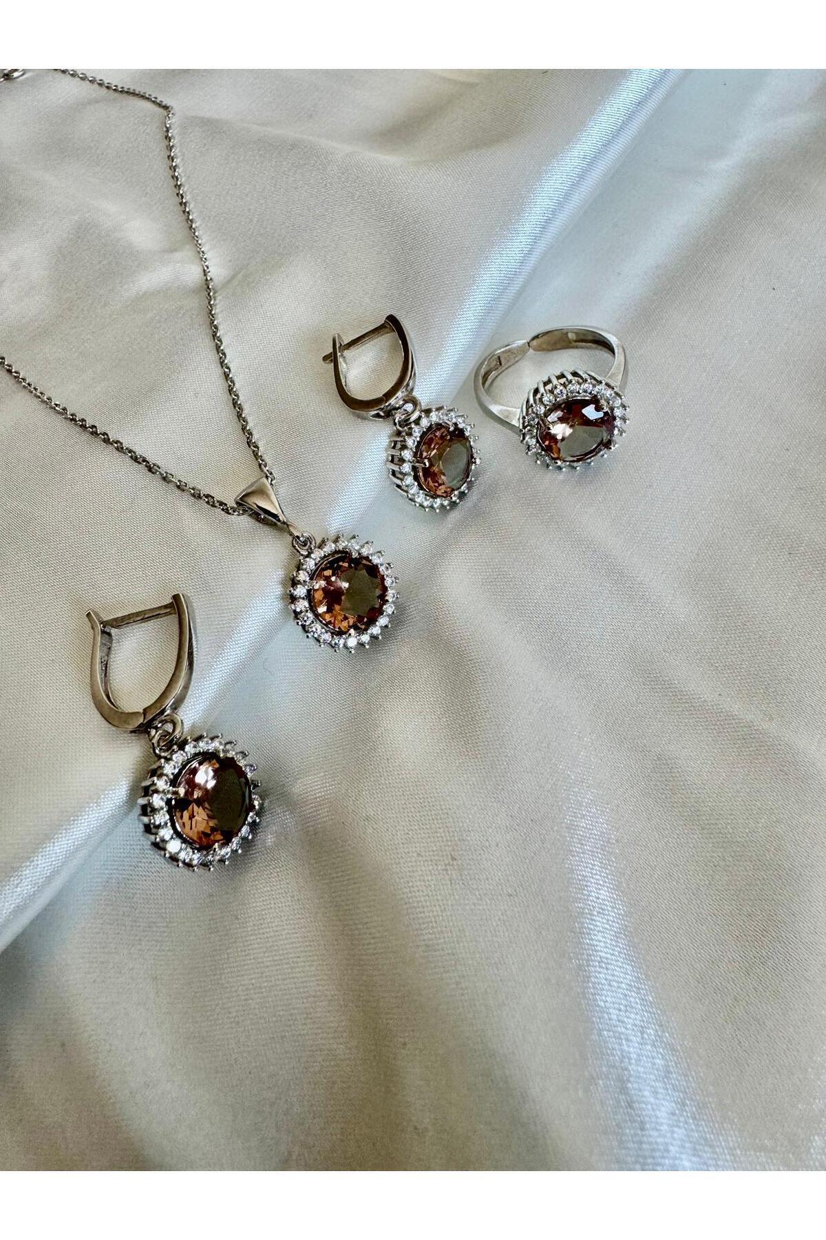 Isorelle Jewelry MadamMatmazel 925 Ayar Renk Değiştiren Zultanit Taşlı Tasarım Gümüş (Kolye&Yüzük&Küpe) 3'lü Set