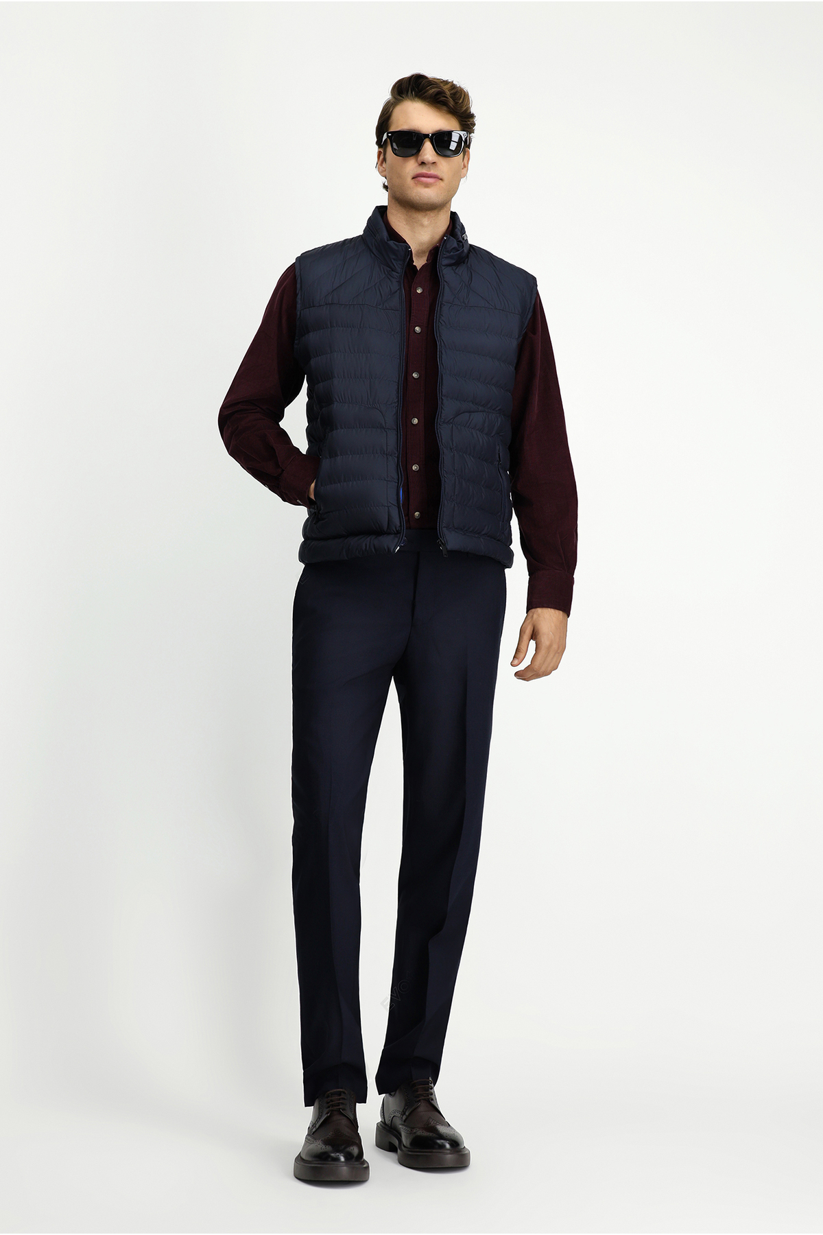 Kiğılı  Dik Yaka Fermuarlı Kapitone Spor Yelek - Görsel 2