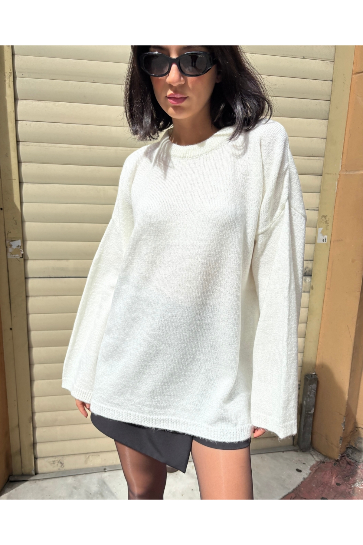 Kadın Beyaz Oversize Bisiklet Yaka Triko Kazak