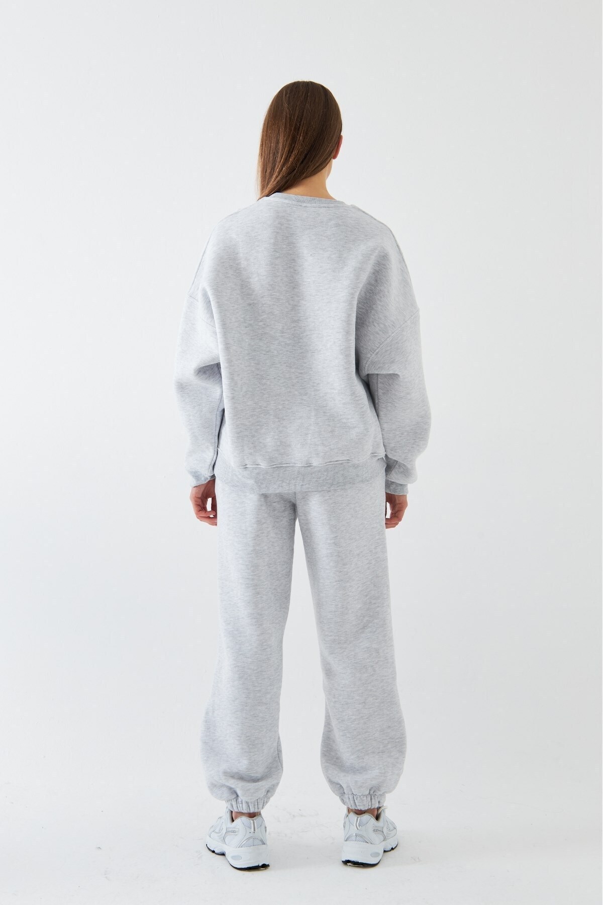 Unisex Oversize Eşofman Takımı Basic Gri – Bisiklet Yaka, Lastikli Paça, 3 İplik Şardonlu Polar — خاکستری PRA-13127385-279154 — تصویر 7 از 8